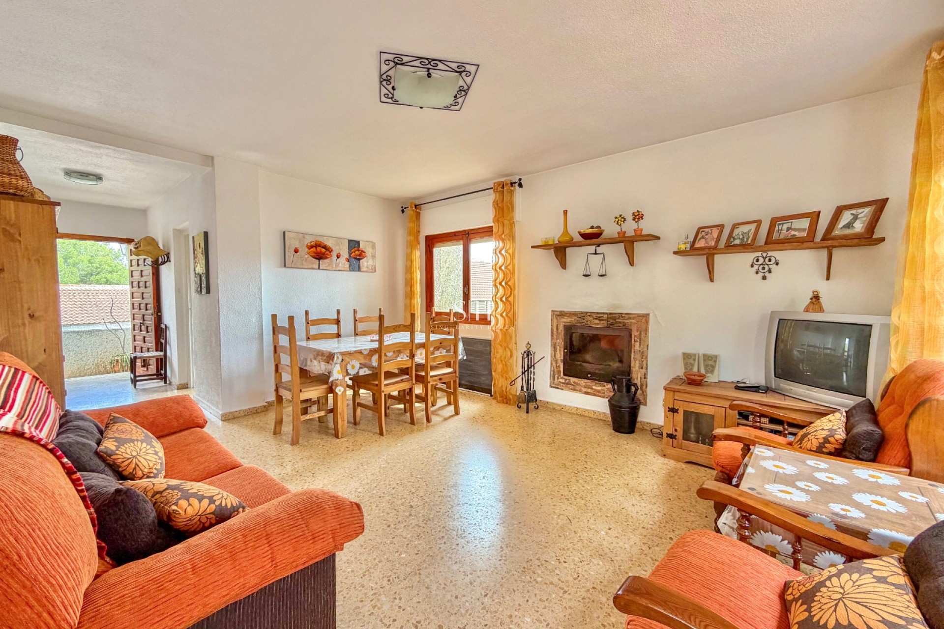 Resale - Villa - San Miguel de Salinas