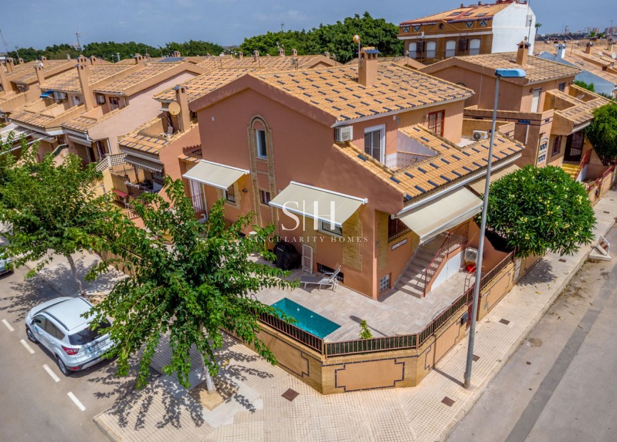 Resale - Villa - Torre de la Horadada - Costa Blanca