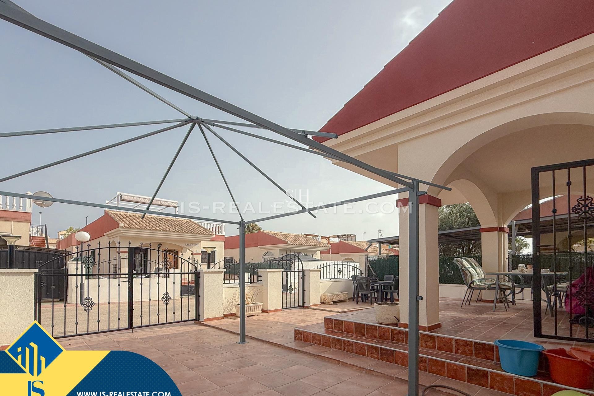Resale - Villa - Torrevieja - Aguas Nuevas