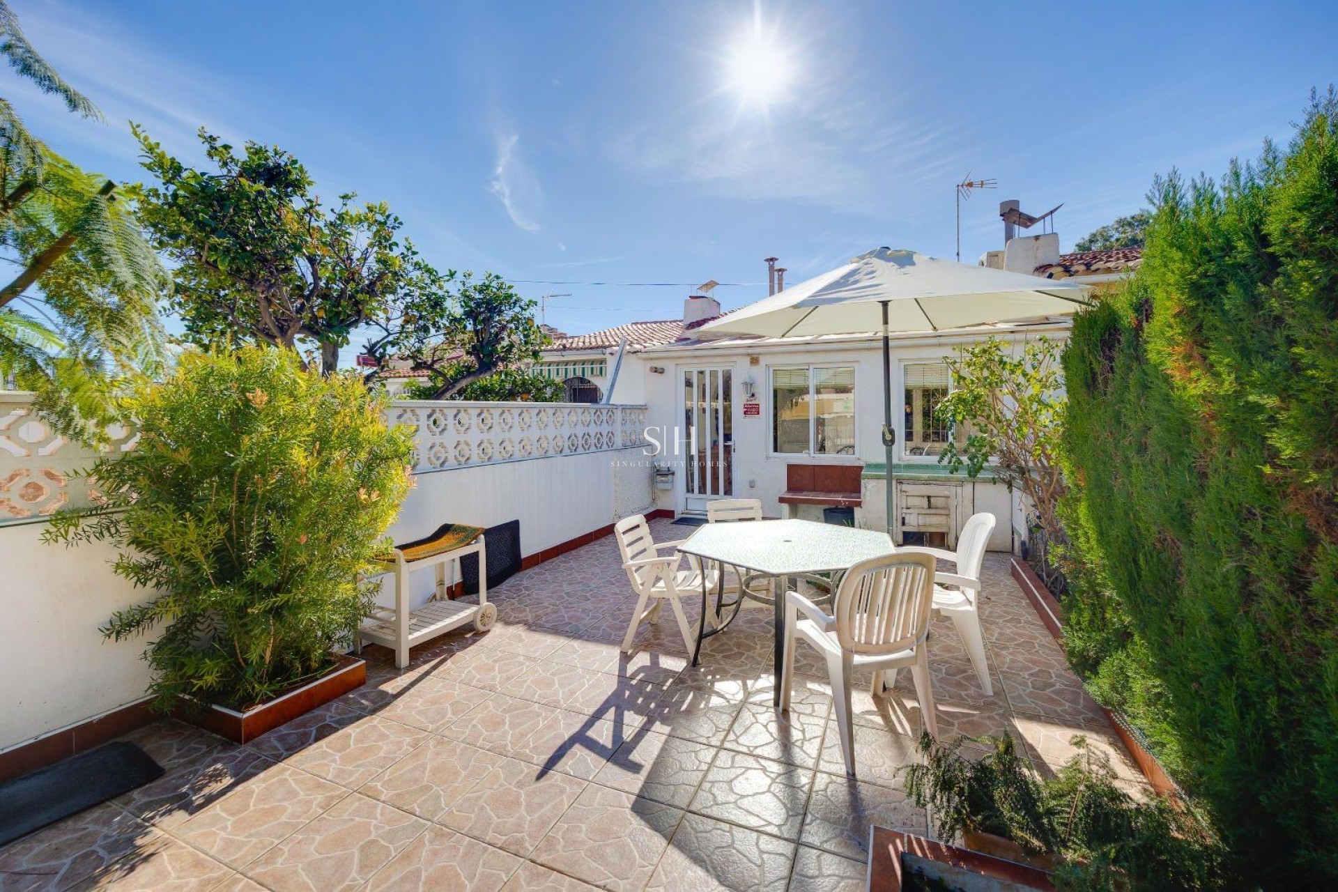 Resale - Villa - Torrevieja - Calas Blanca