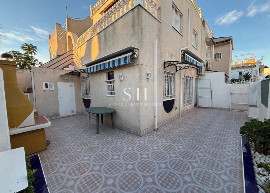 Resale - Villa - Torrevieja - Carrefour