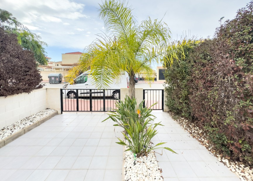 Resale - Villa - Torrevieja - Costa Blanca