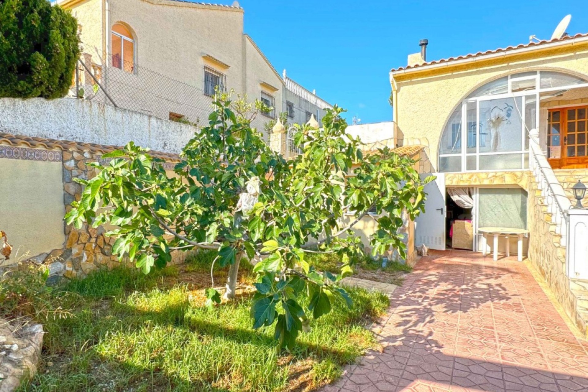 Resale - Villa - Torrevieja - Costa Blanca