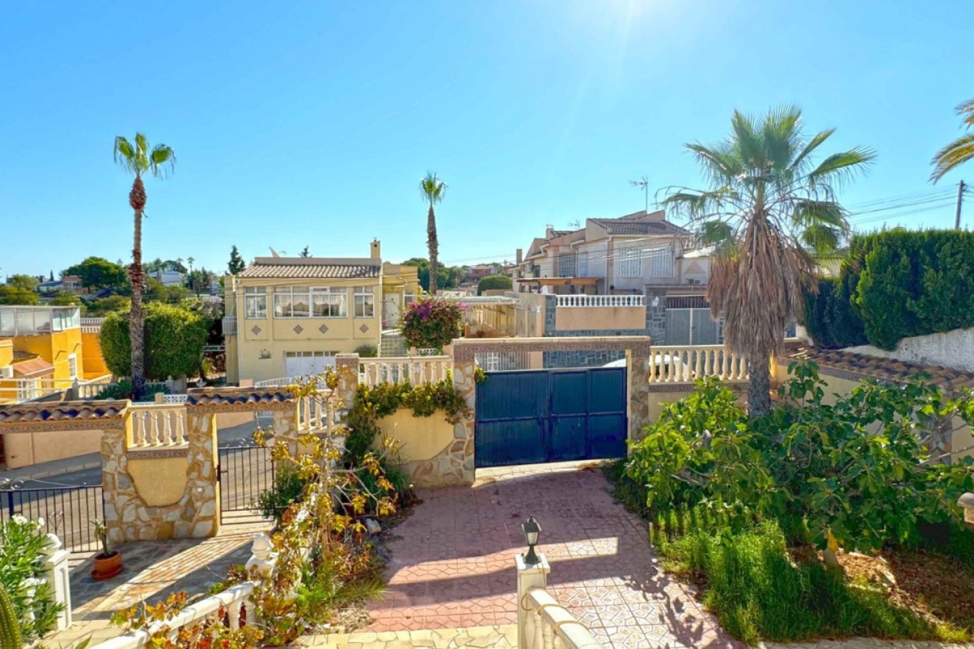 Resale - Villa - Torrevieja - Costa Blanca