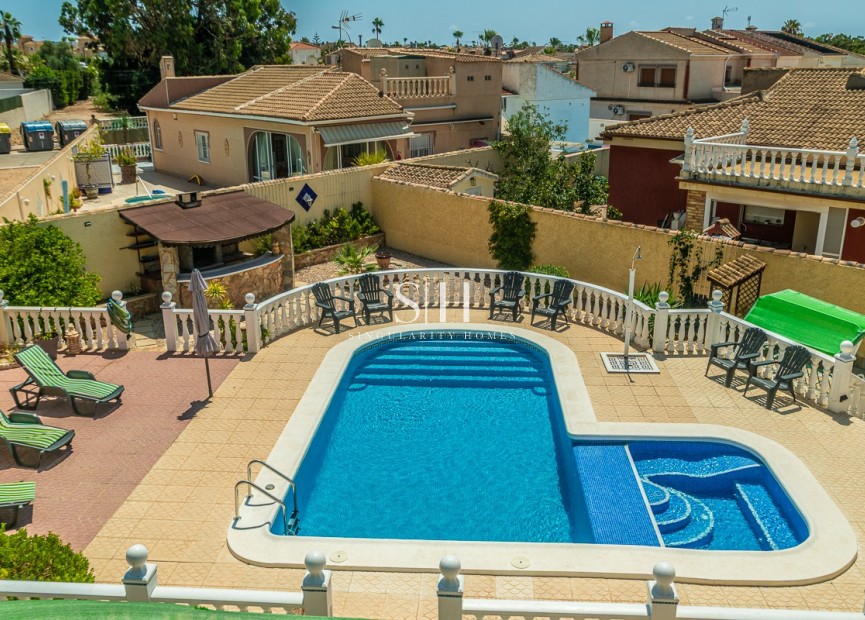 Resale - Villa - Torrevieja - Costa Blanca