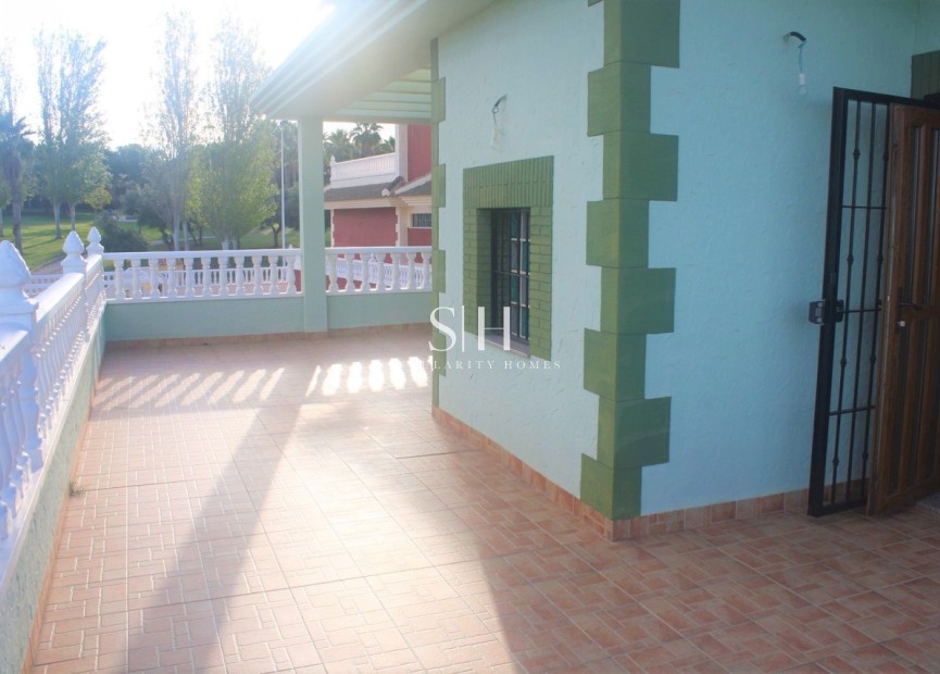 Resale - Villa - Torrevieja - Costa Blanca