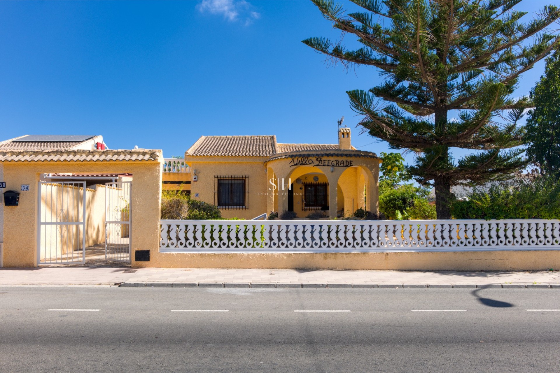 Resale - Villa - Torrevieja - Costa Blanca