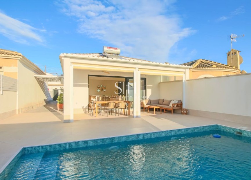 Resale - Villa - Torrevieja - Costa Blanca