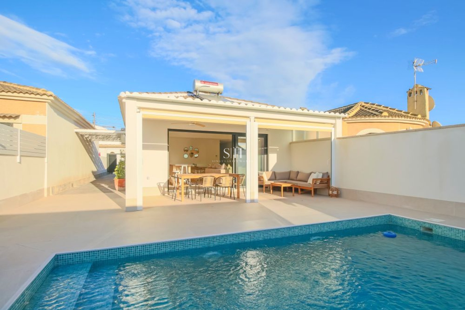 Resale - Villa - Torrevieja - Costa Blanca