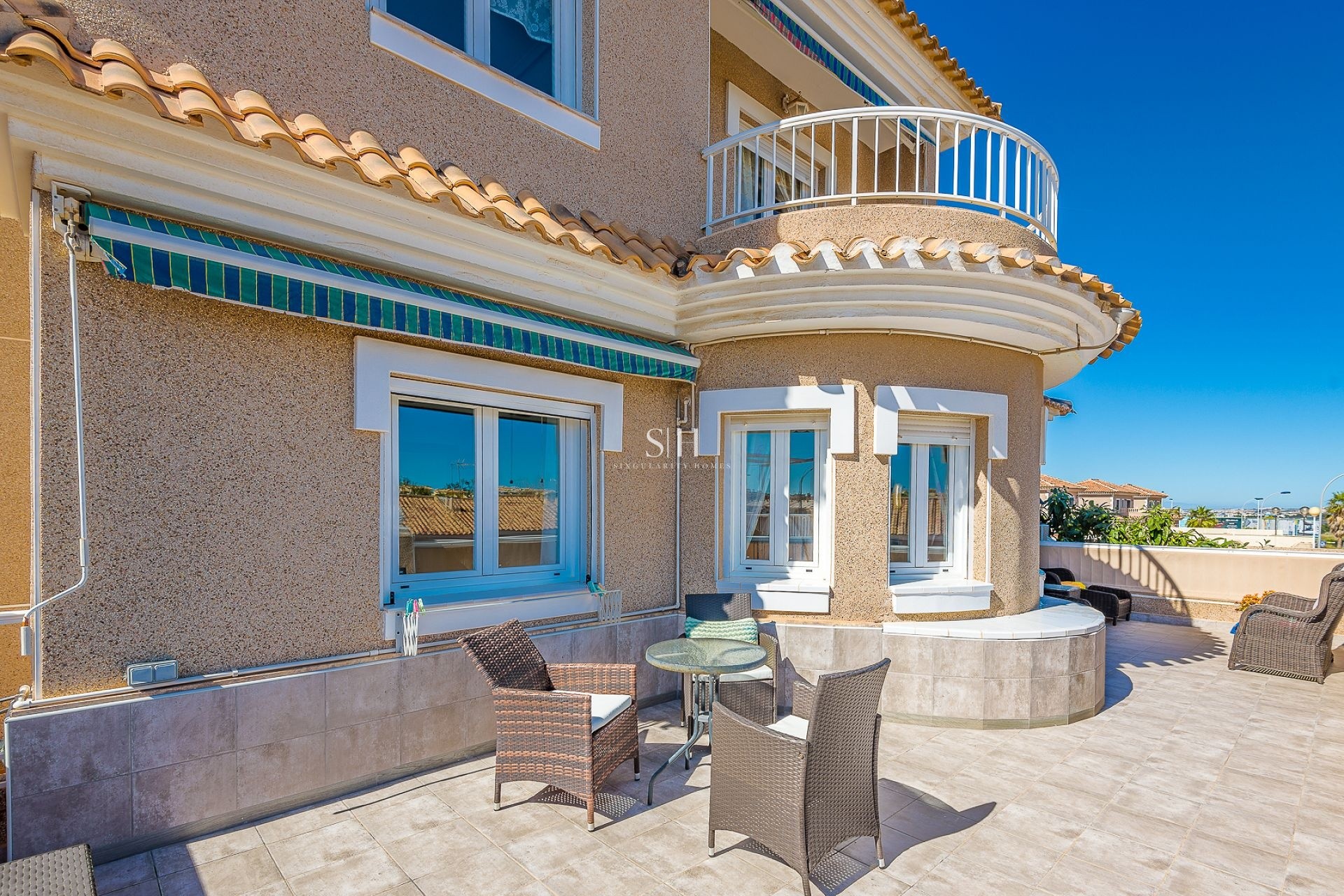 Resale - Villa - Torrevieja - Costa Blanca