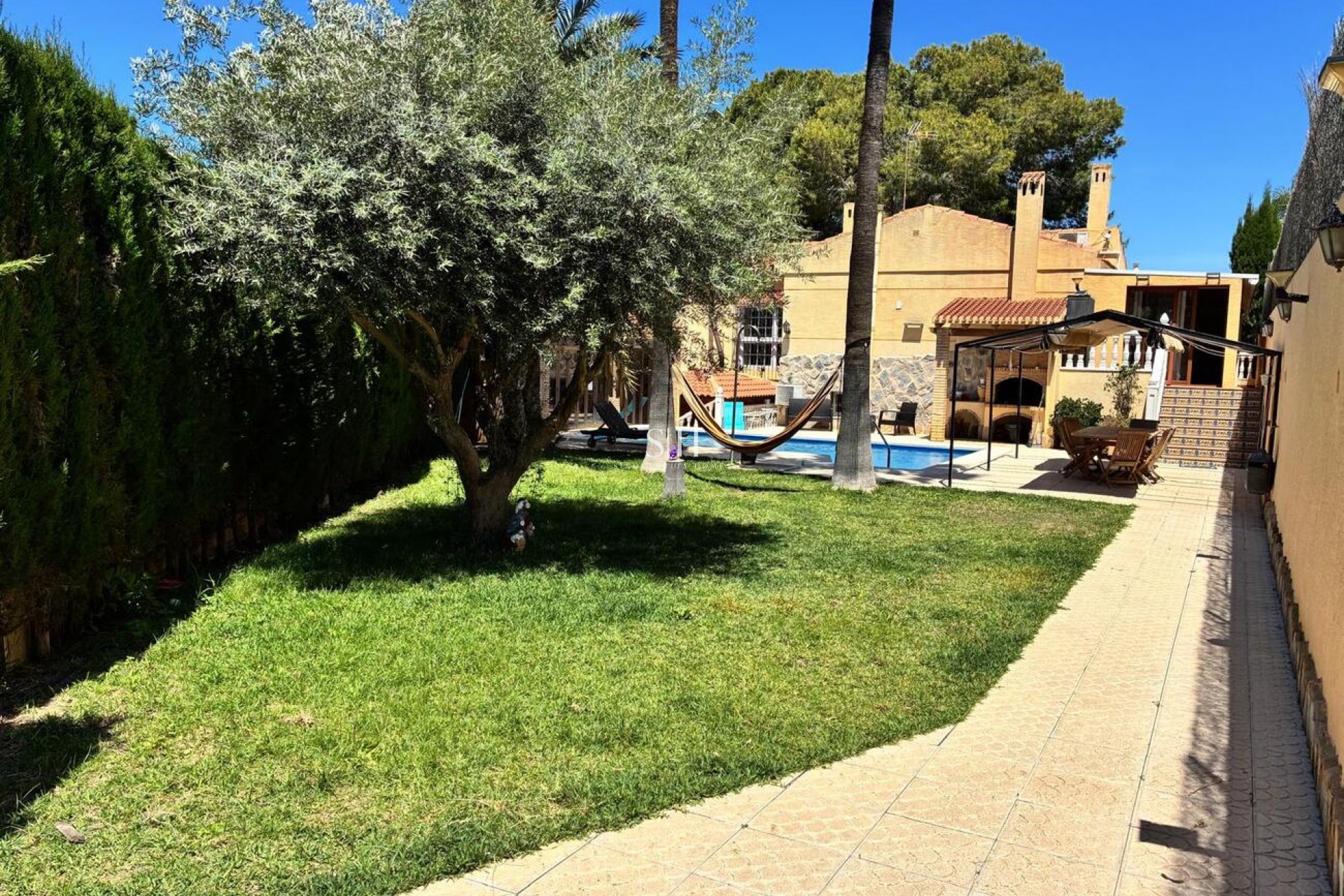 Resale - Villa - Torrevieja - Costa Blanca