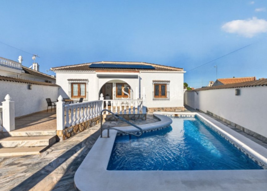Resale - Villa - Torrevieja - Costa Blanca