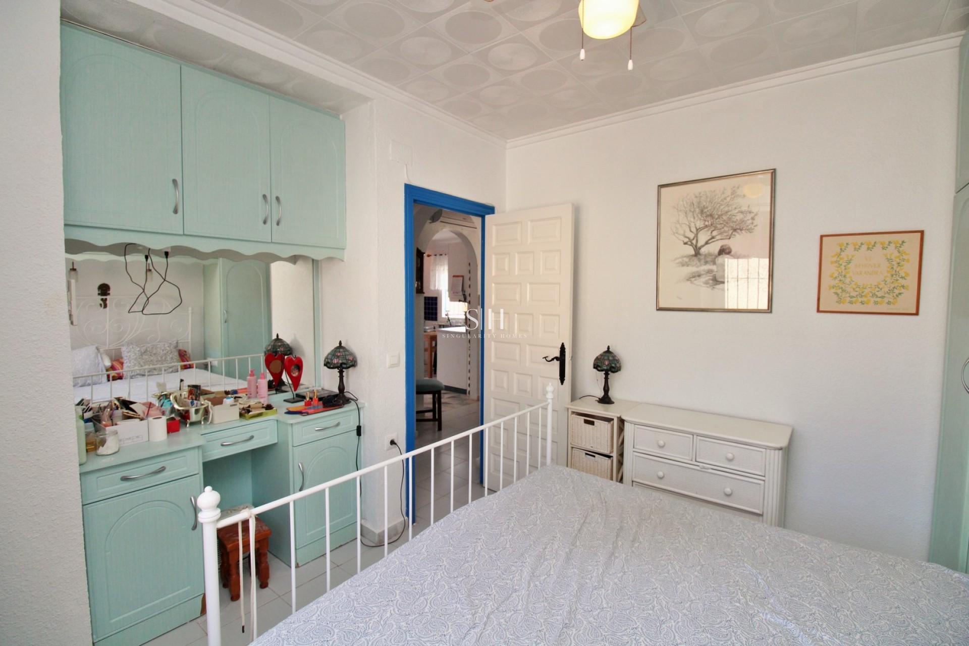 Resale - Villa - Torrevieja - El Chaparral