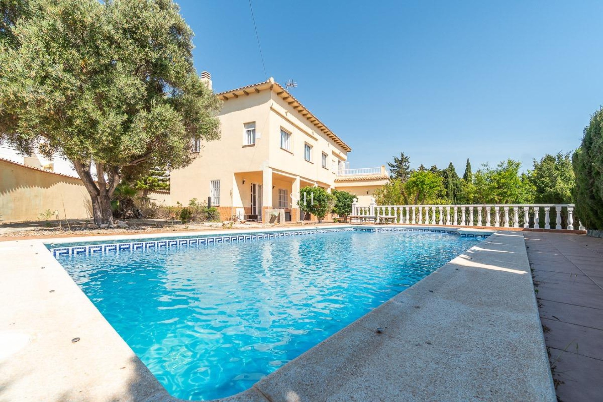 Resale - Villa - Torrevieja - La Mata
