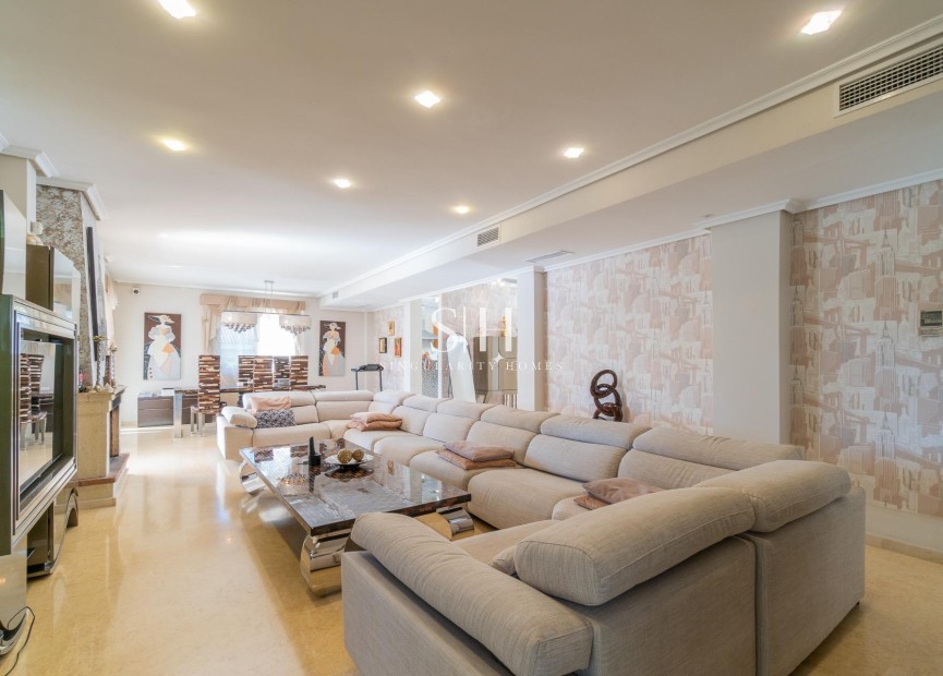 Resale - Villa - Torrevieja - La Mata