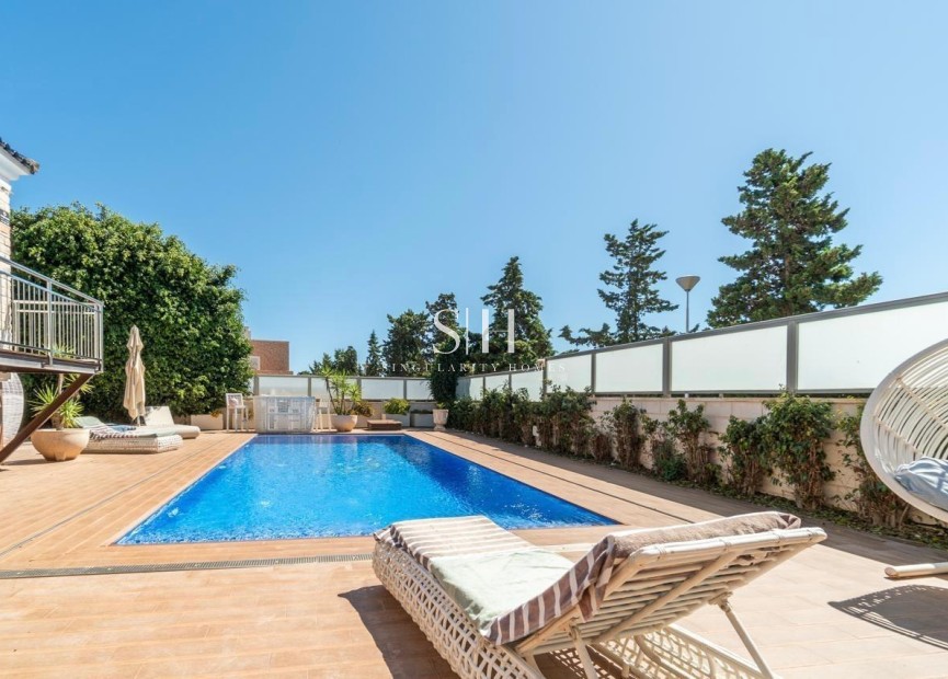 Resale - Villa - Torrevieja - La Mata