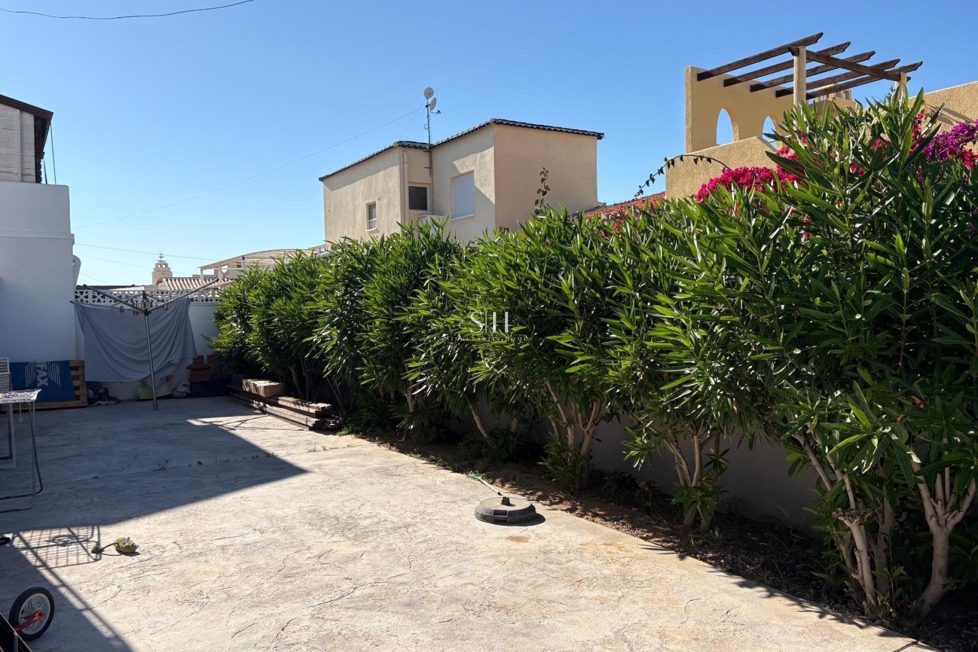 Resale - Villa - Torrevieja - La Siesta - El Salado - Torreta