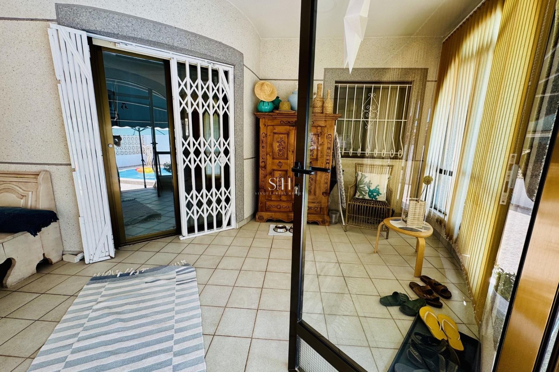 Resale - Villa - Torrevieja - La Siesta - El Salado - Torreta