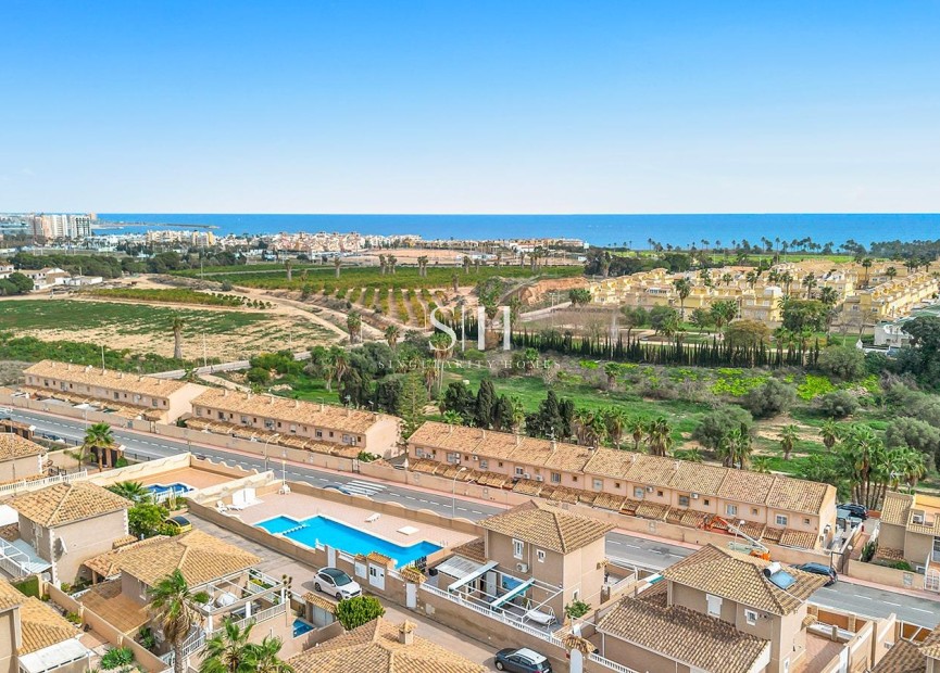 Resale - Villa - Torrevieja - Los Balcones - Los Altos del Edén