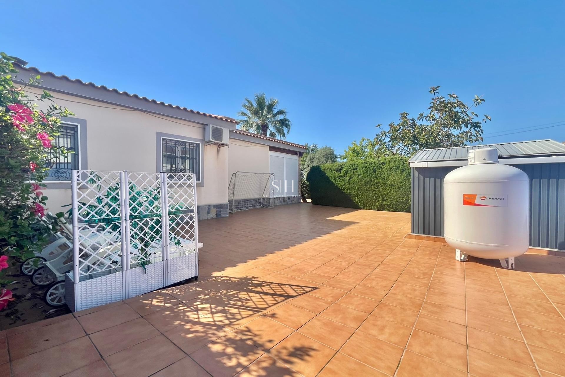 Resale - Villa - Torrevieja - Los Balcones - Los Altos del Edén