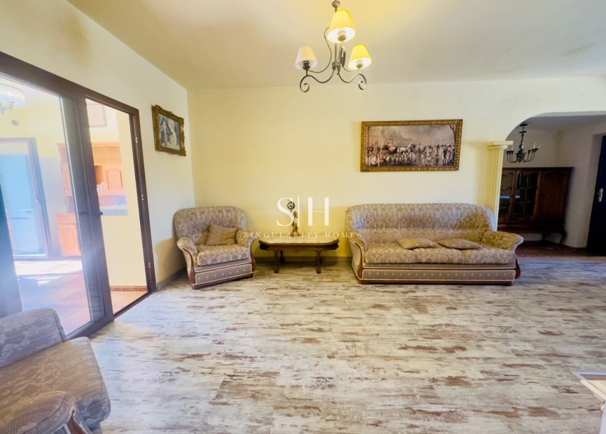 Resale - Villa - Torrevieja - Los balcones