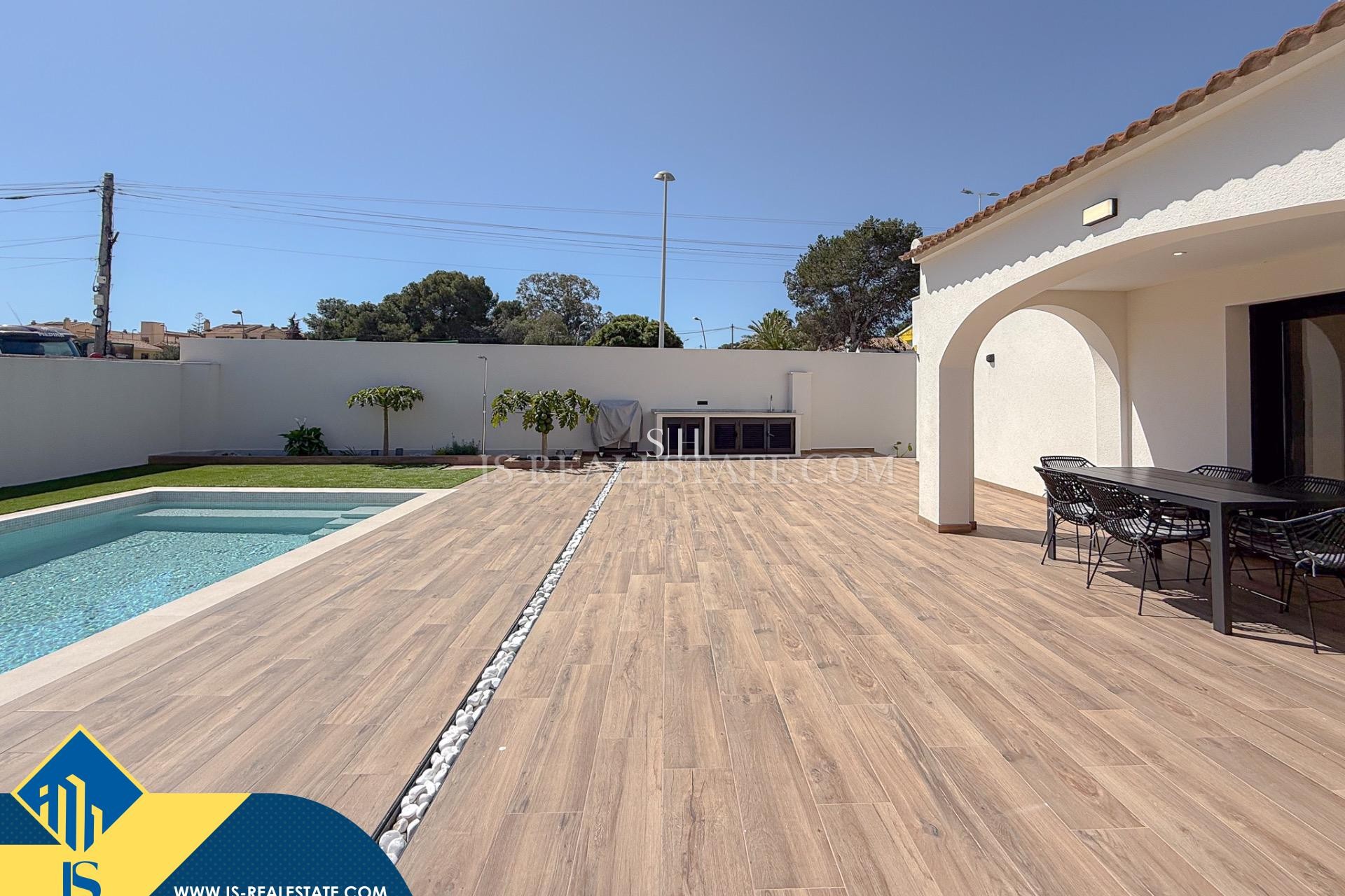 Resale - Villa - Torrevieja - Los Balcones