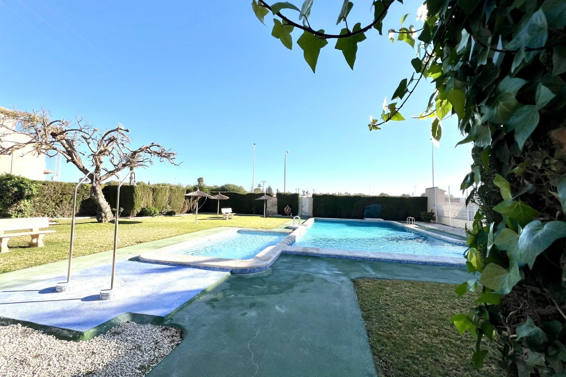 Resale - Villa - Torrevieja - Paraje Natural