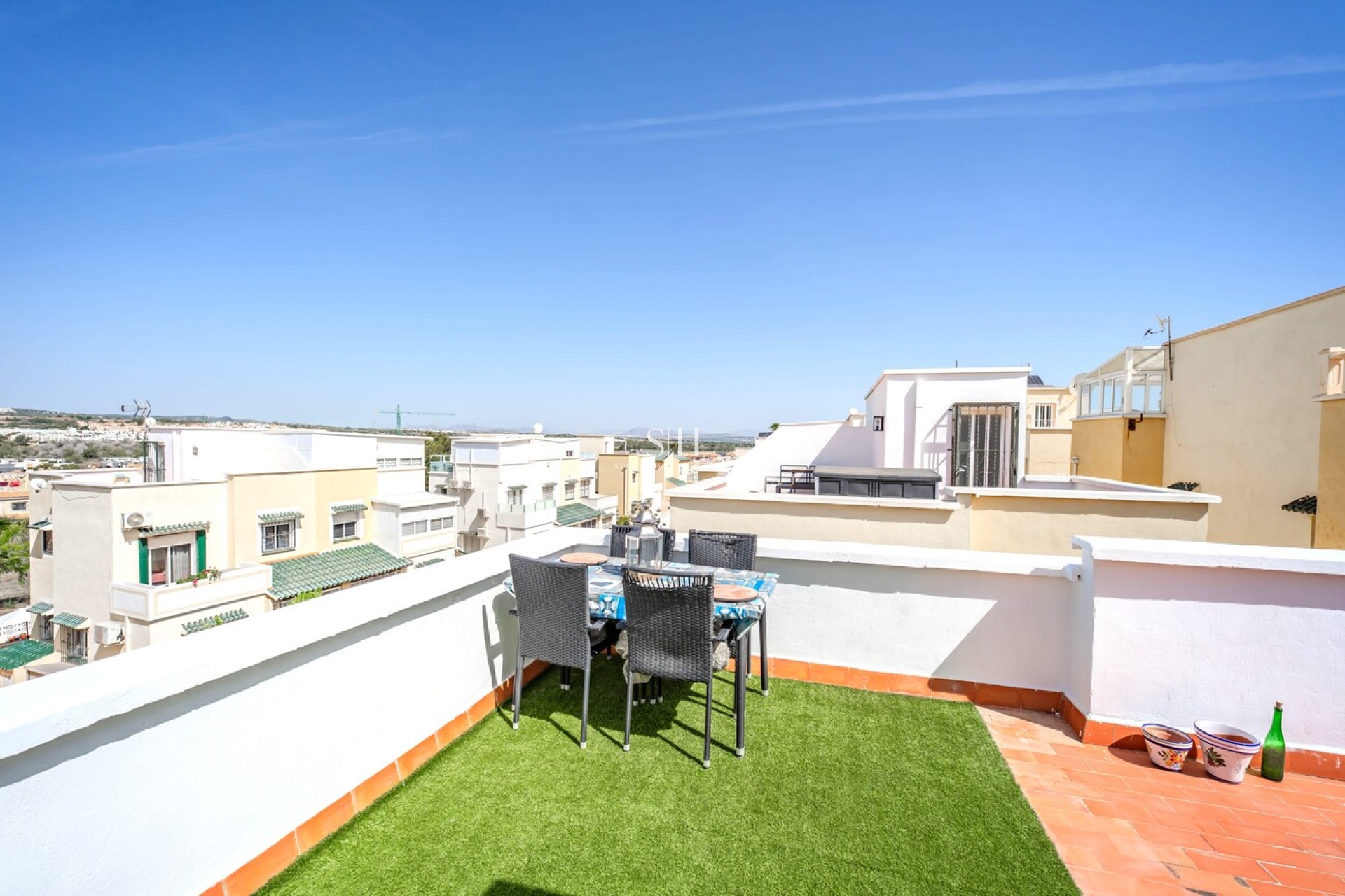 Resale - Villa - Torrevieja - Res Valle de los pinos
