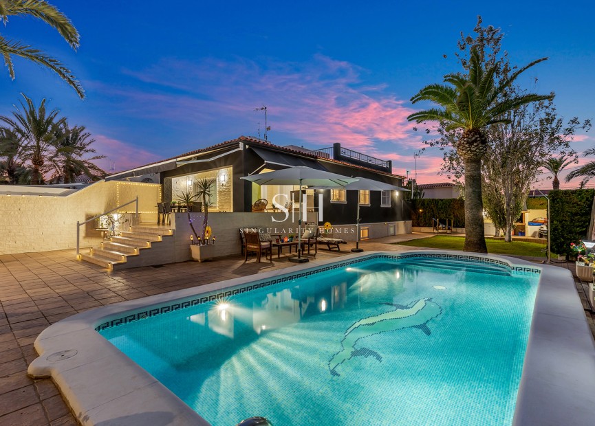 Resale - Villa - Torrevieja - Rocio Del Mar