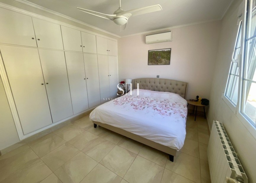 Resale - Villa - Urb. La Marina - Inland