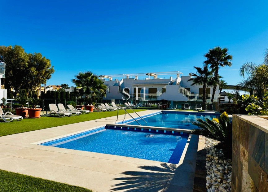 Reventa - Apartamento / piso - Pilar de la Horadada - pueblo