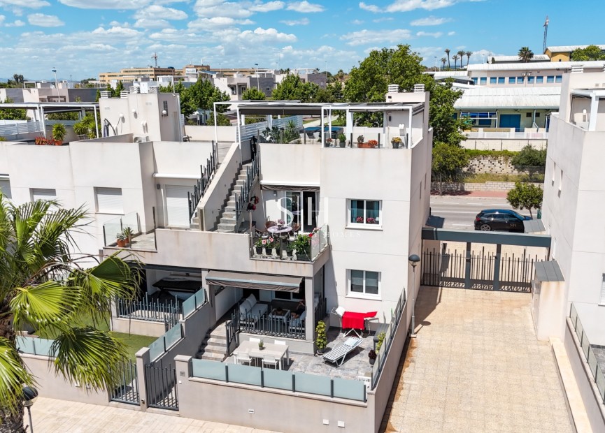 Reventa - Apartamento / piso - Torrevieja - Aguas Nuevas