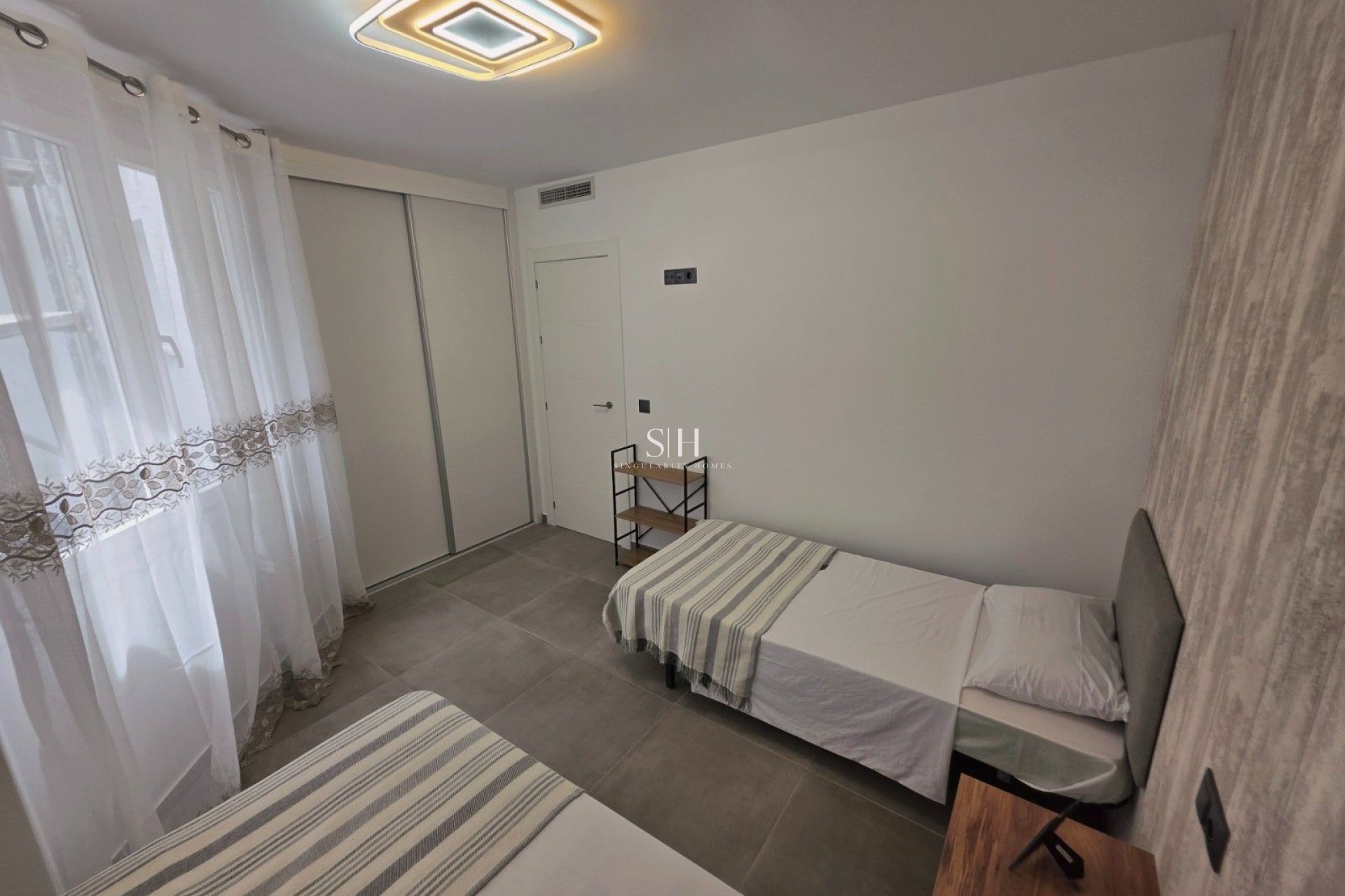 Reventa - Apartamento / piso - Torrevieja - Centro - Muelle Pesquero