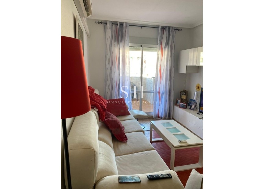 Reventa - Apartamento / piso - Torrevieja - Estacion De Autobuses
