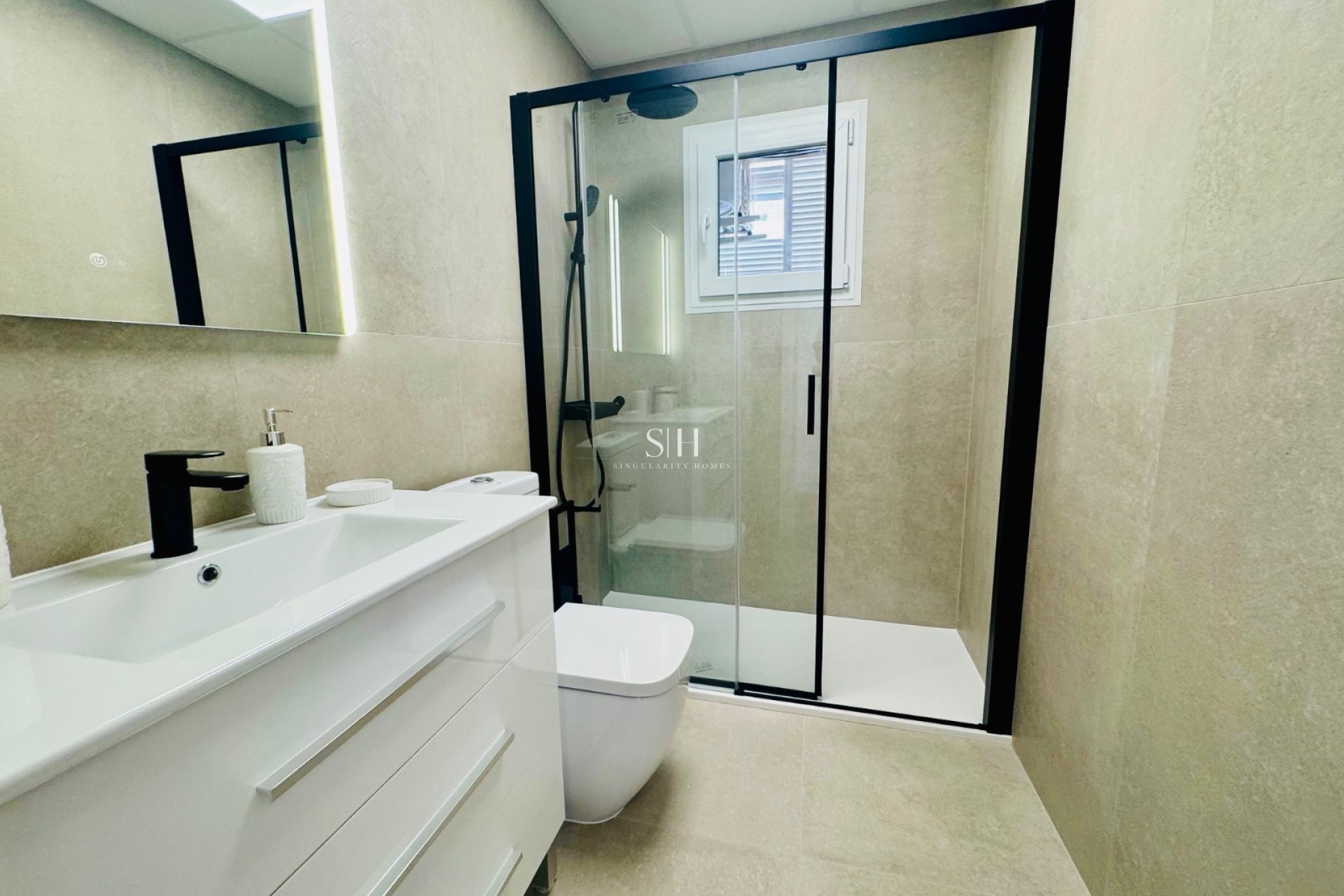 Reventa - Apartamento / piso - Torrevieja - PARQUE DE LAS NACIONES