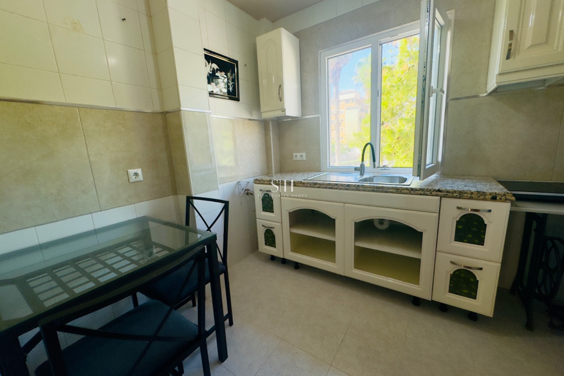 Reventa - Apartamento / piso - Torrevieja - PARQUE DE LAS NACIONES