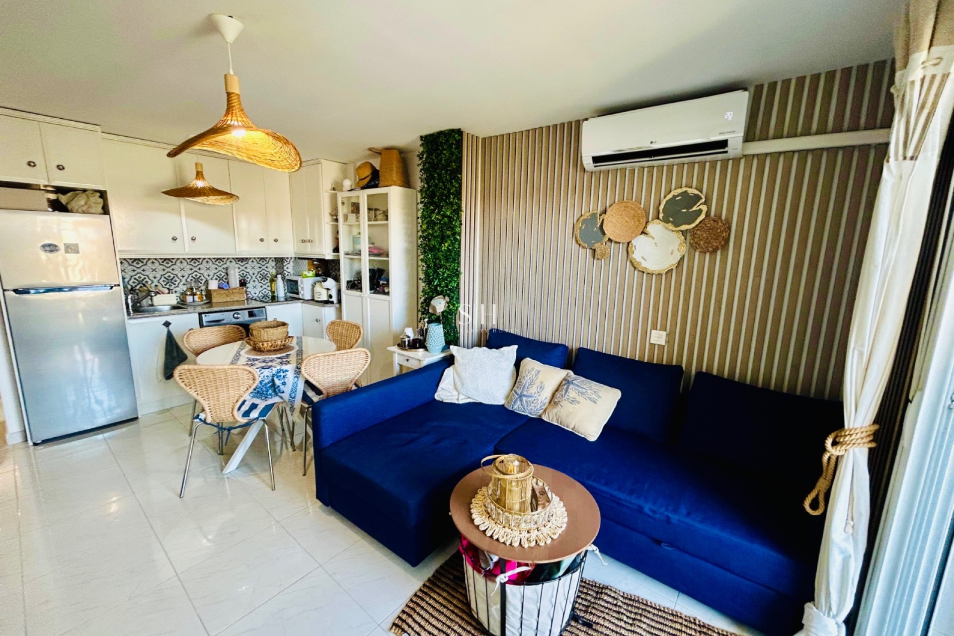 Reventa - Apartamento / piso - Torrevieja - Torrevieja*