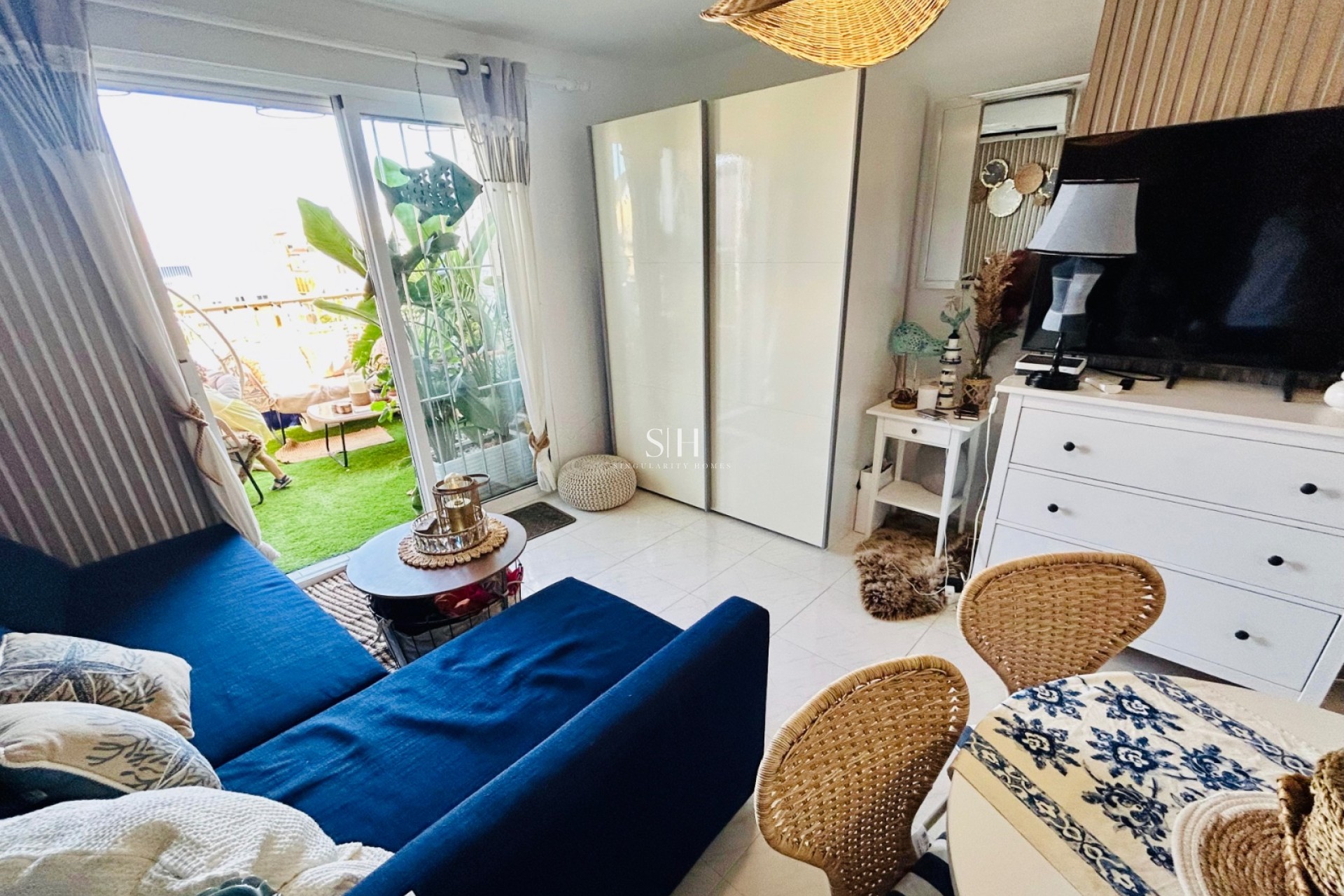 Reventa - Apartamento / piso - Torrevieja - Torrevieja*