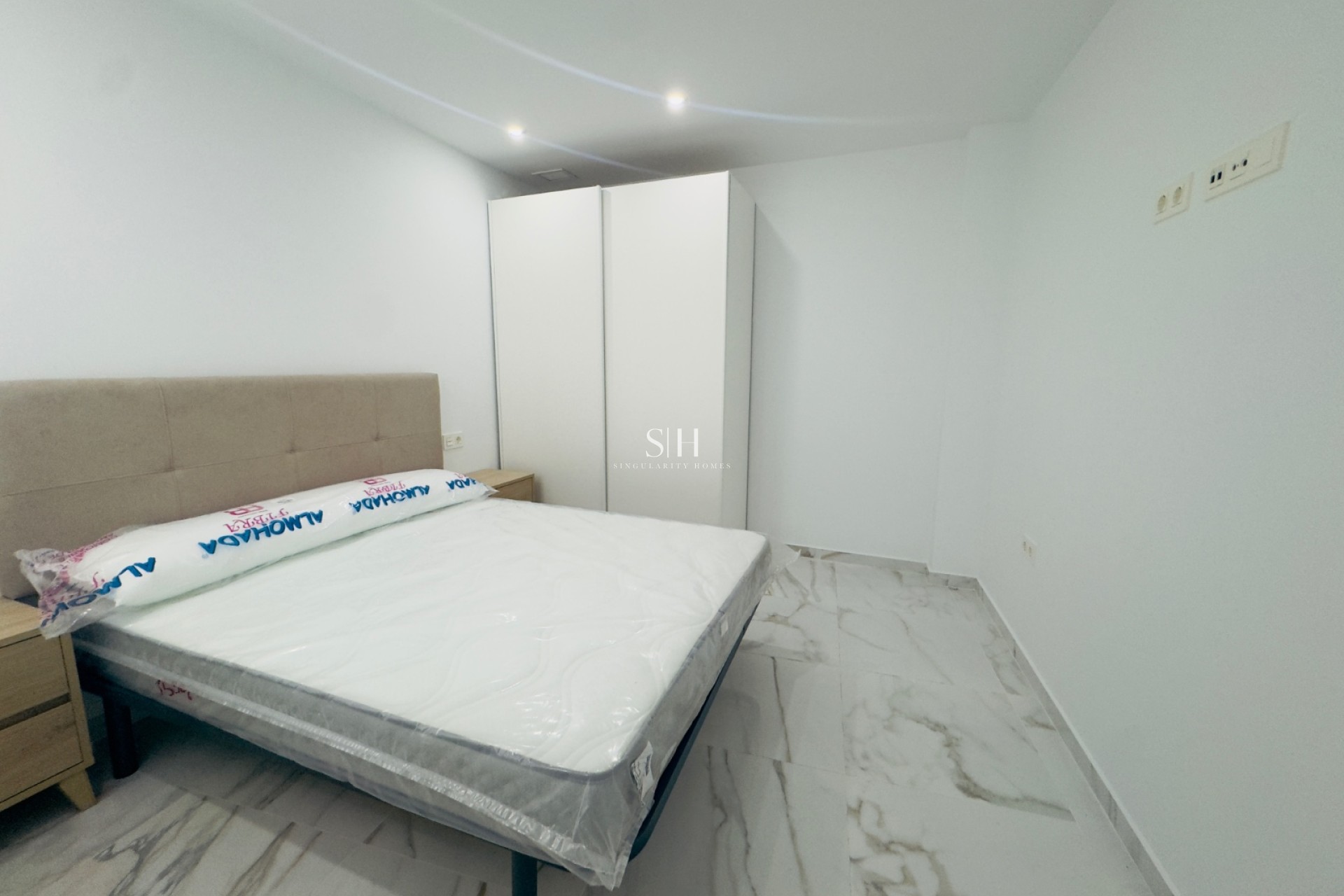 Reventa - Apartamento / piso - Torrevieja - Torrevieja*