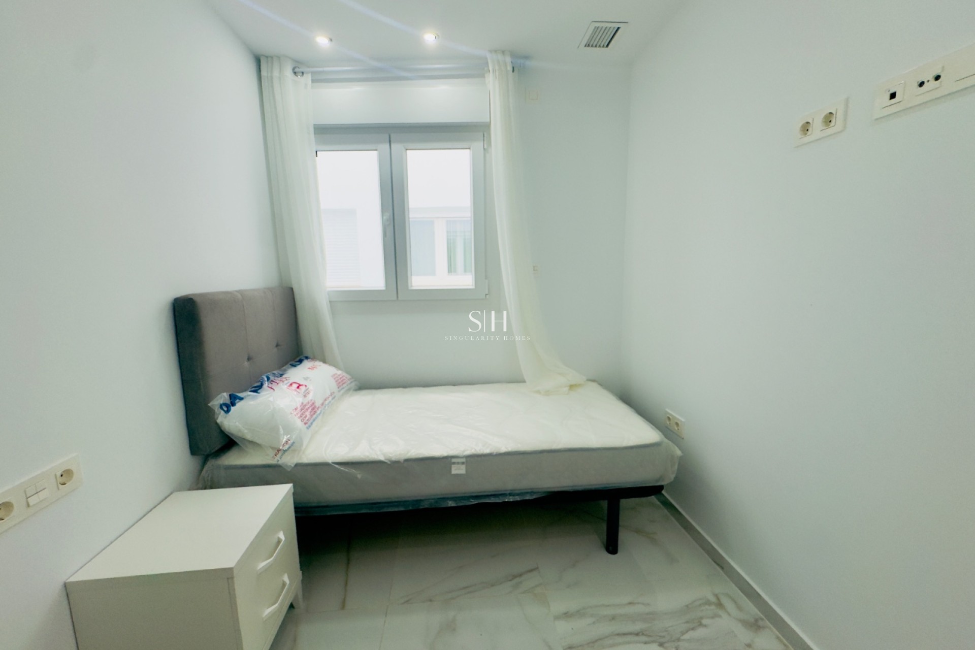 Reventa - Apartamento / piso - Torrevieja - Torrevieja*