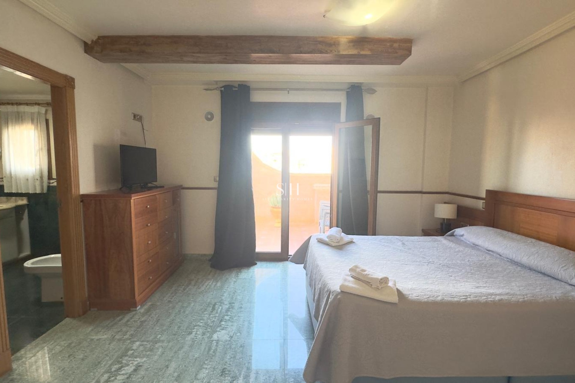 Reventa - Apartamento / piso - Torrevieja - Torrevieja*