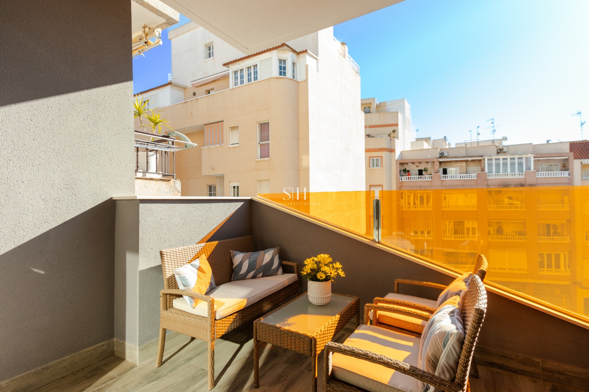 Reventa - Apartamento / piso - Torrevieja - Torrevieja*