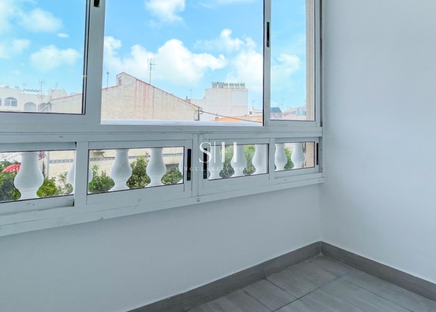 Reventa - Apartamento / piso - Torrevieja
