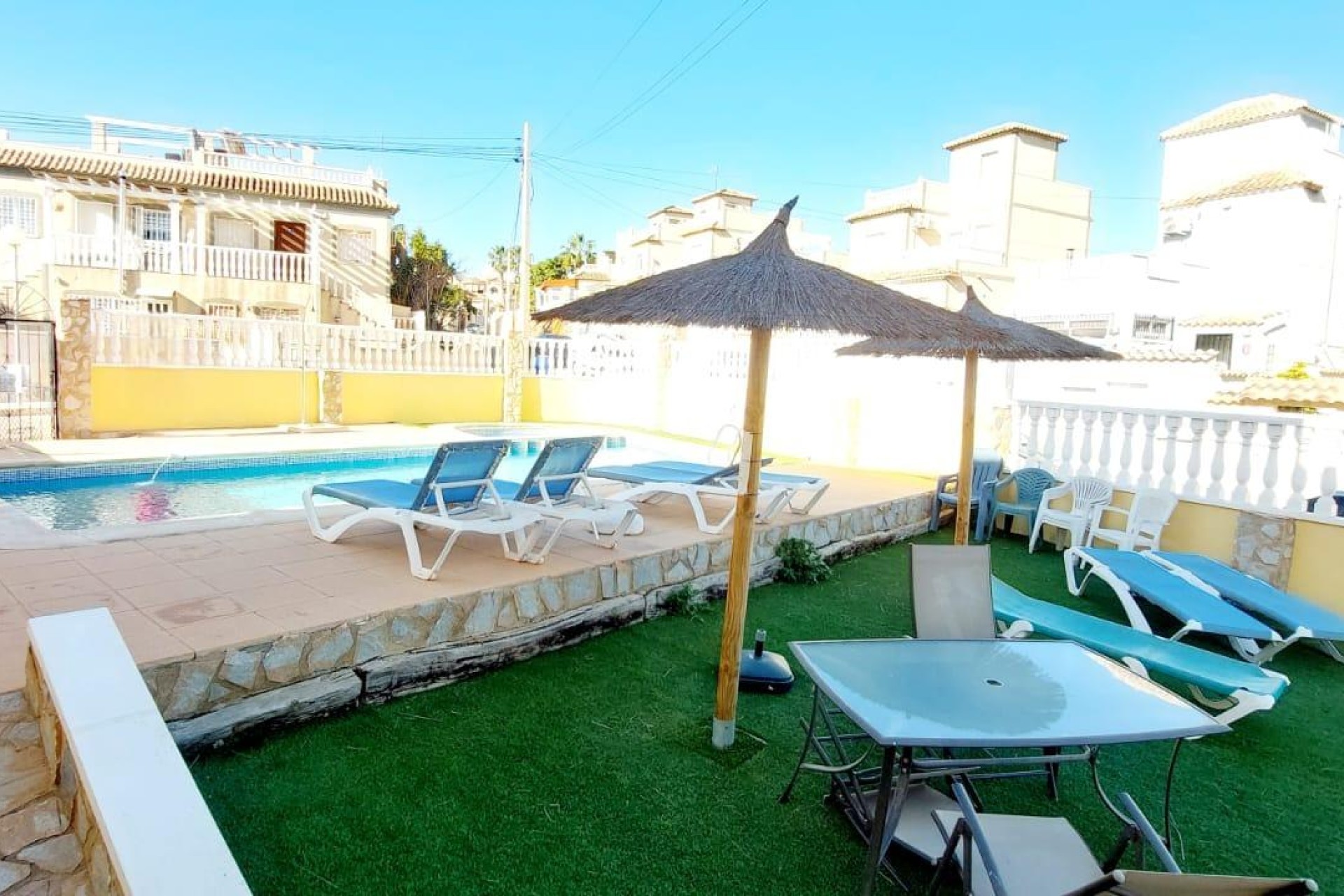 Reventa - Bungalow - San Miguel de Salinas - Las Filipinas