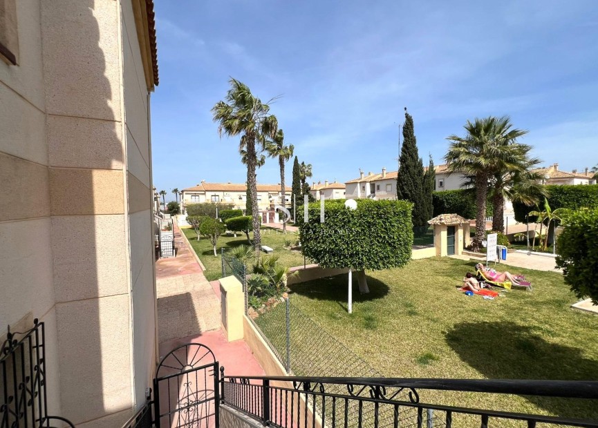 Reventa - Bungalow - Torrevieja - aguas nuevas