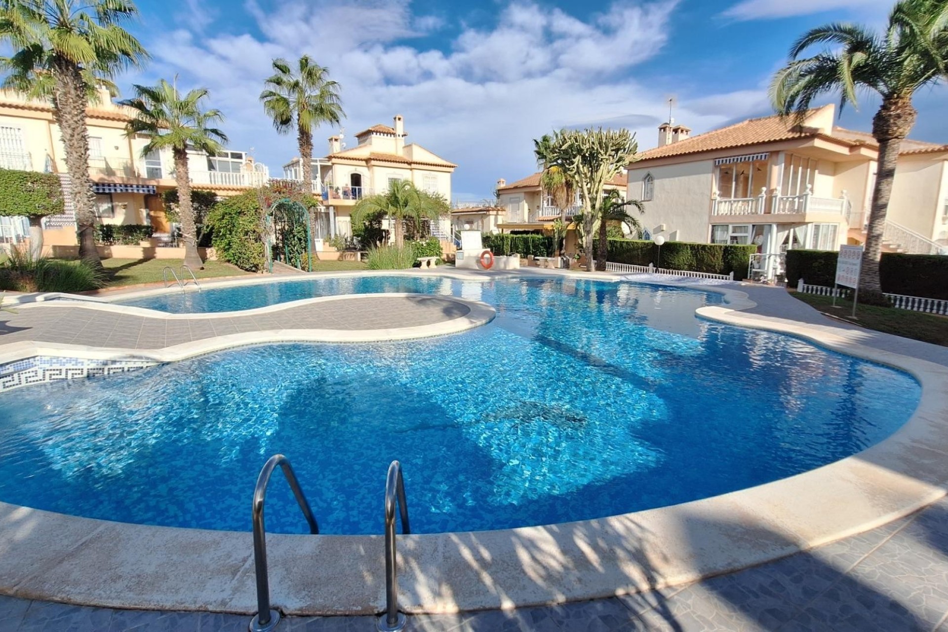 Reventa - Bungalow - Torrevieja - Los Balcones - Los Altos del Edén