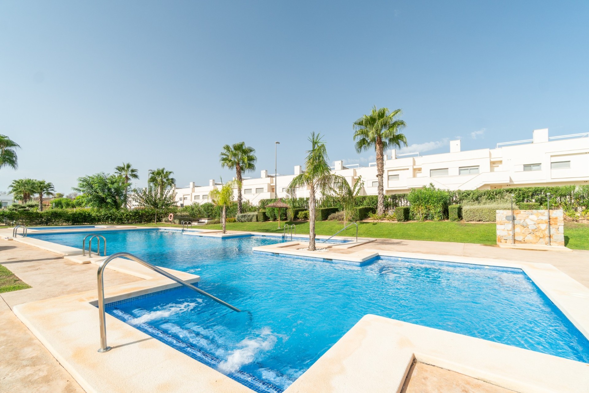Reventa - Bungalow - Vista Bella Golf Resort - Inland