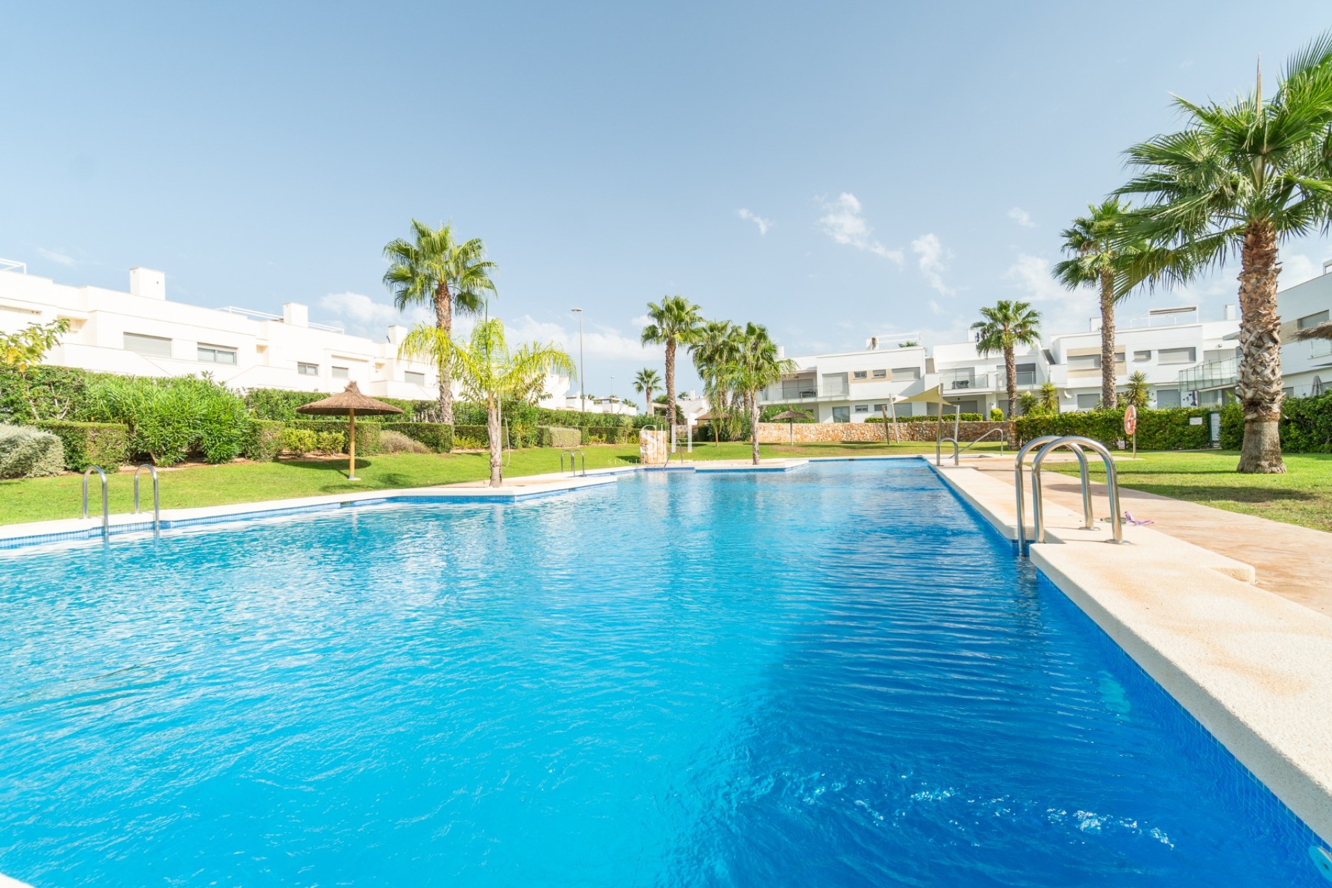 Reventa - Bungalow - Vista Bella Golf Resort - Inland