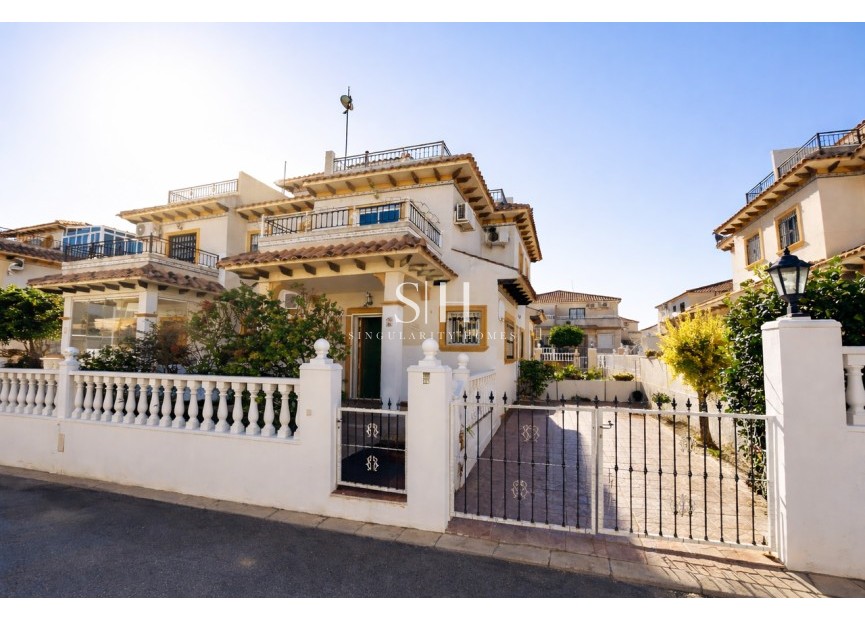 Reventa - Casa - Orihuela Costa - Costa Blanca