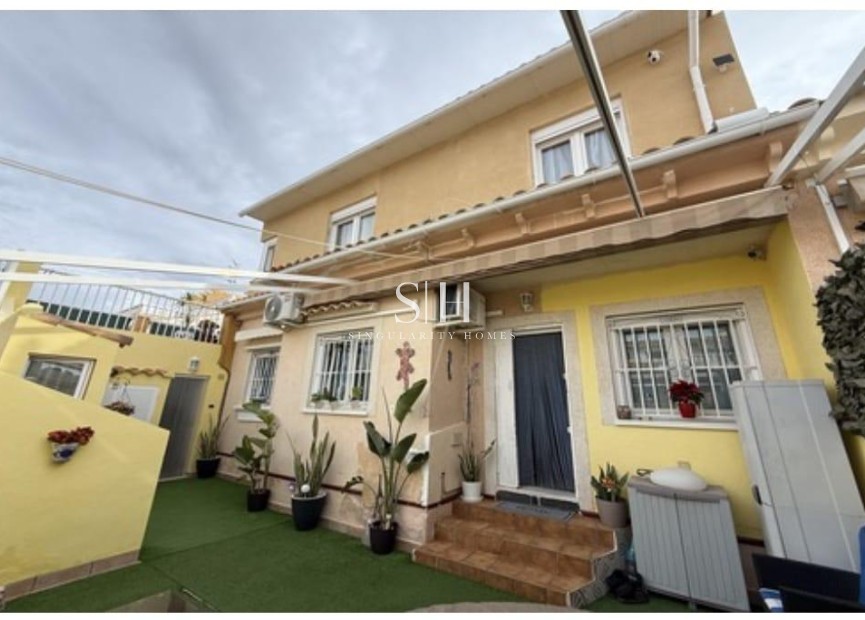 Reventa - Casa - Orihuela Costa - La Florida